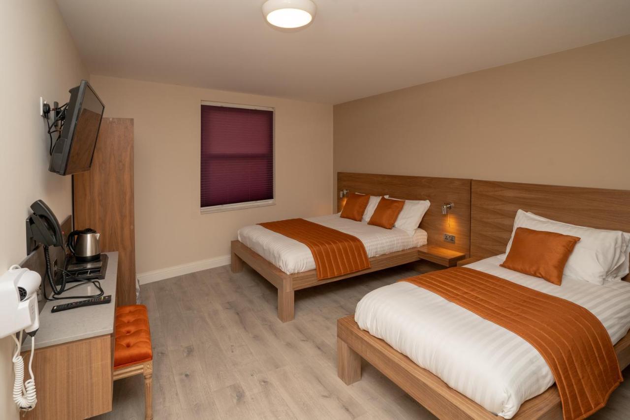 Hotel Eagle Luton Airport 3*